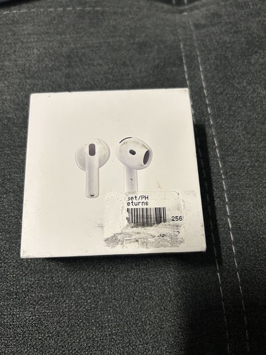 AirPods 4 без забележки