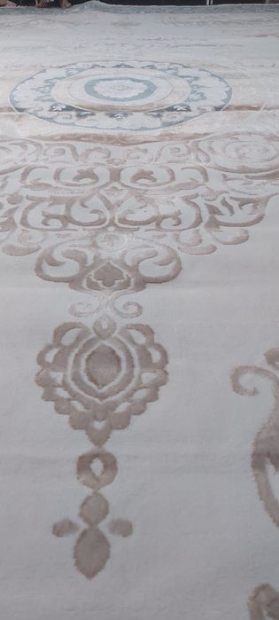 Кілем        4/5