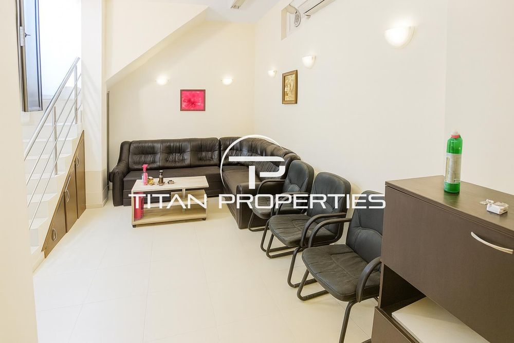 ОФИС под наем в жк. Христо Смирненски