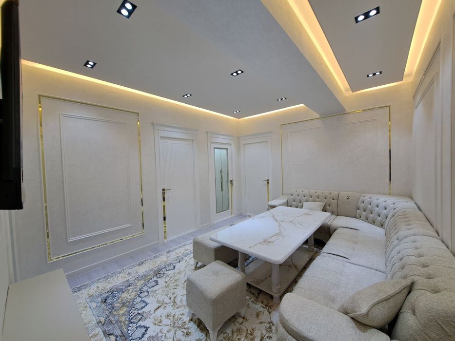 3 xonali kvartira sotiladi + hall bilan 4 xona