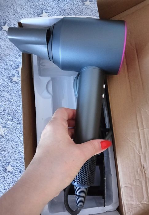 Продам фен новый