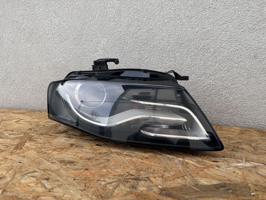 Far dreapta Audi A4 B8 8K 2008-2012 Xenon + LED Original Europa