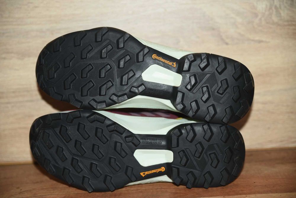 НОВИ Adidas Terrex Gore Tex оригинални, 42 номер