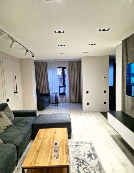 Минор метро ц5 АРЕНДА напротив алайский базар ц2 ц4 Киет массив НОВАЯ