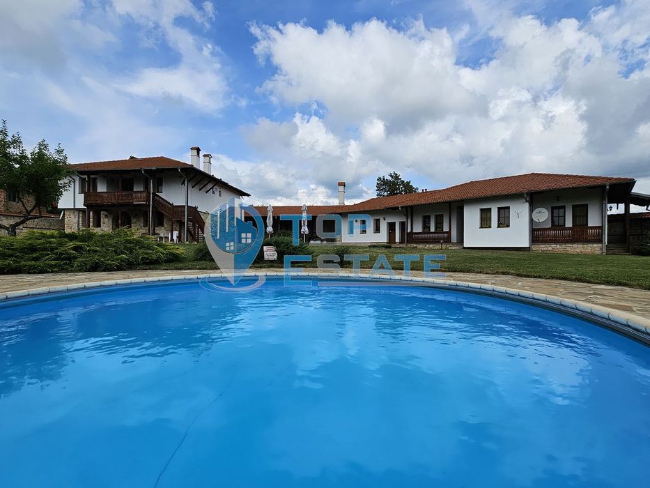 Продава се Къща в с. Средни колиби, Област Велико Търново - 418 кв.м за 1484 €/кв.м - Снимка #1