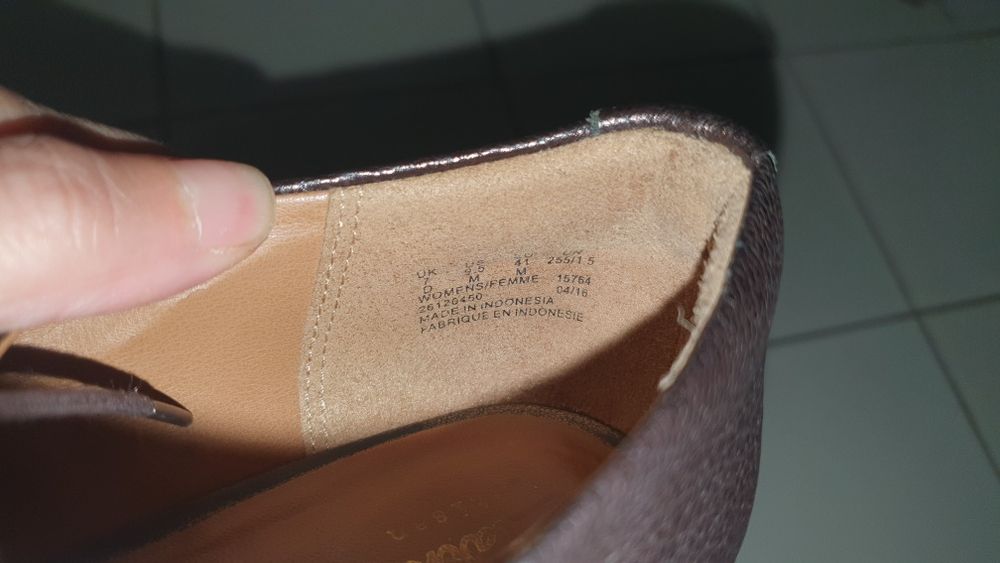 Дамски обувки Clarks