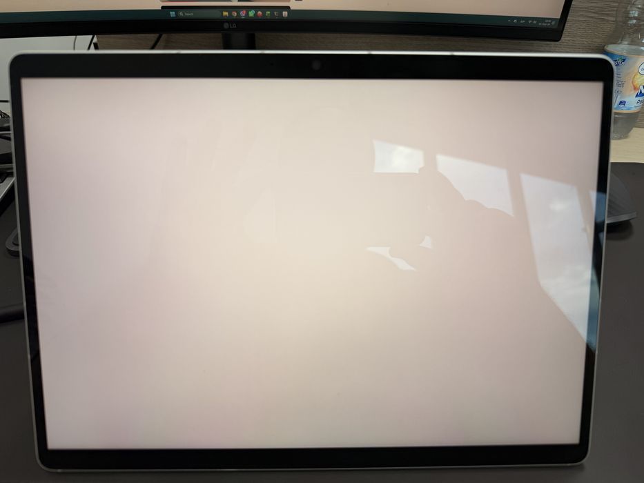 Microsoft Surface Pro 9 5G – 16 GB RAM / 512 GB SSD