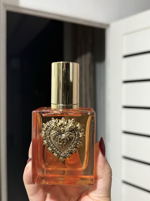 Оригинал  духи продам в коробке