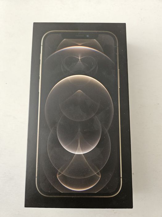 Продам Айфон 12про