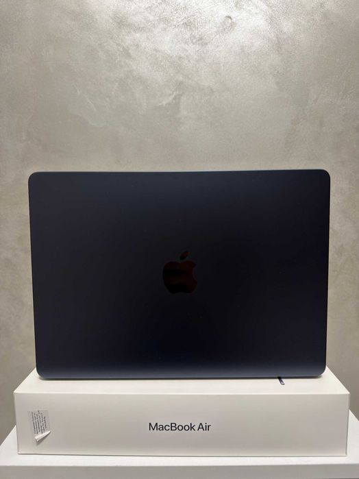 Apple MacBook Air 13” M3 / 8GB RAM / 256GB SSD / Midnight — миниатюра 3
