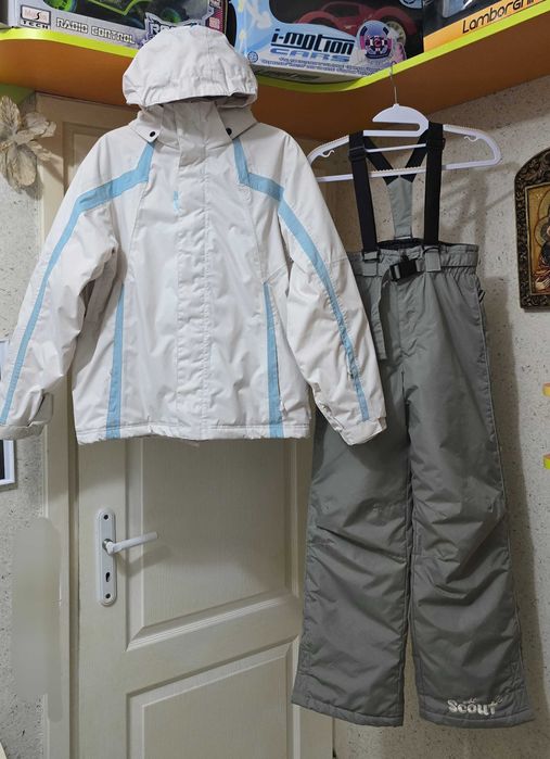 Детски ски екип размер 11-12години