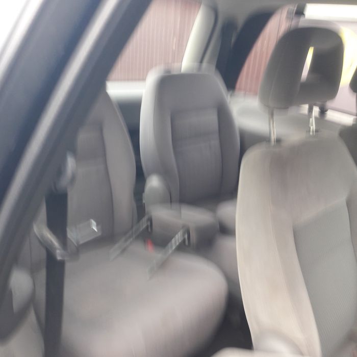 Ford Galaxy 7locuri 1 9 D acte la zi de circulat sau piese  .