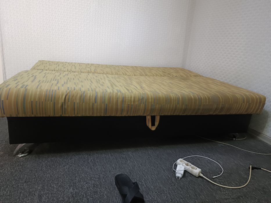 Кушетка б/у, недорого
