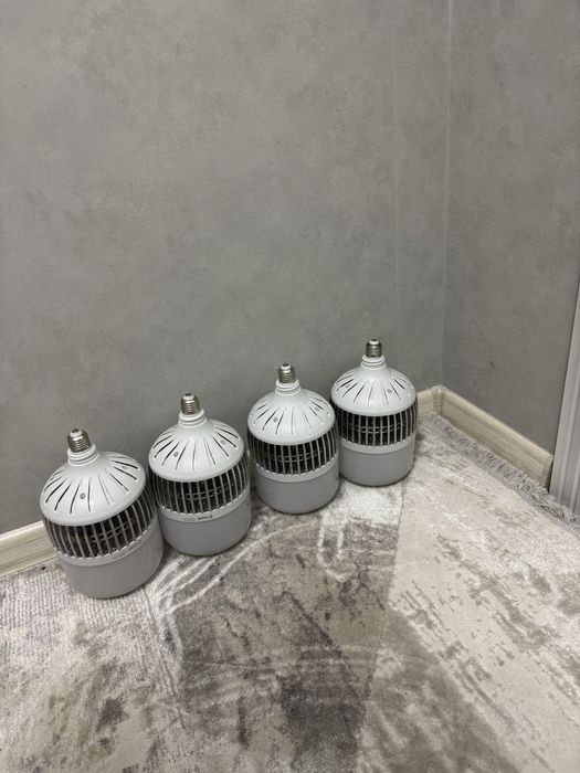 Лампы 4 штуки, новые.