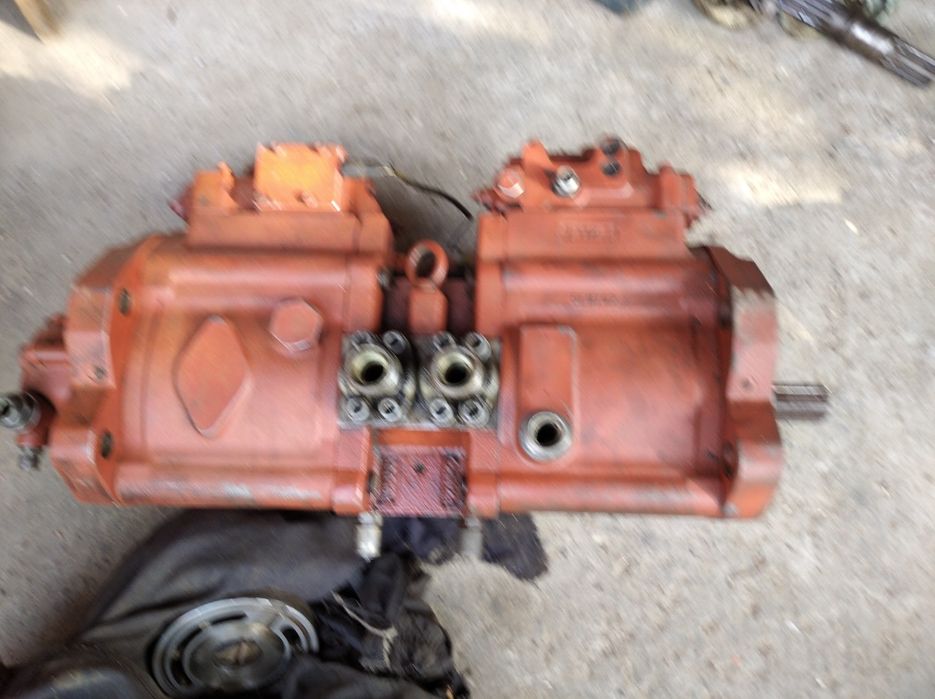 Гидронасосоы запчасти для спецтехники.Доосан Хмж