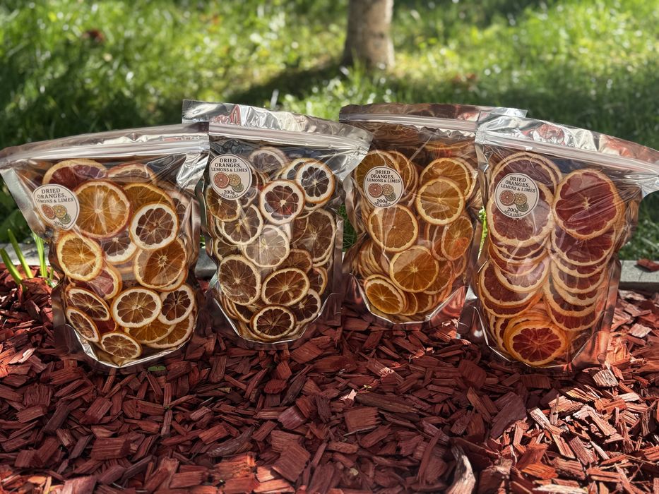 Съшени цитруси за декорация