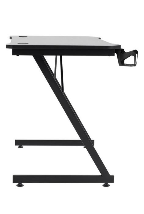 Стол компьютерный Defender