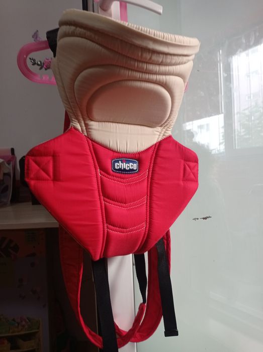 Marsupiu Chicco .Pret 150 Lei .