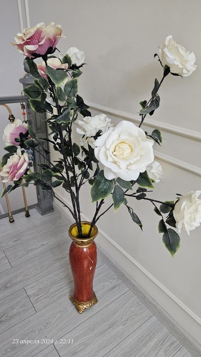 Ваза с цветами..