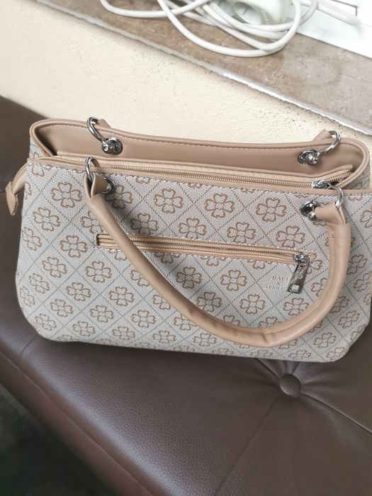 Дамска чанта от еко кожа