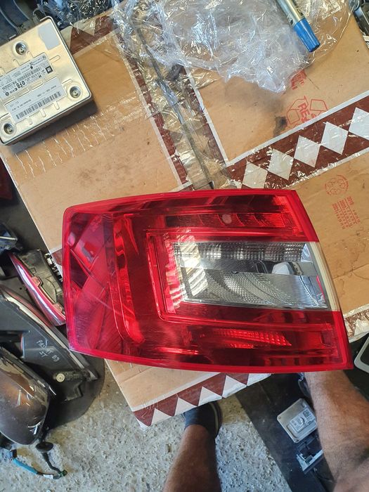 stop stanga octavia 3 2013