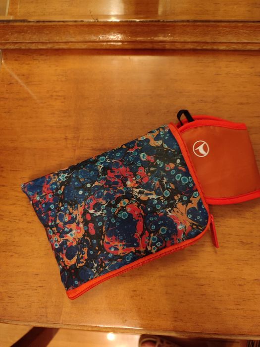 Очки маска для сна в количестве двух штук ,  беруши за .