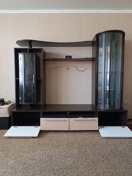 Стенка в гостиную