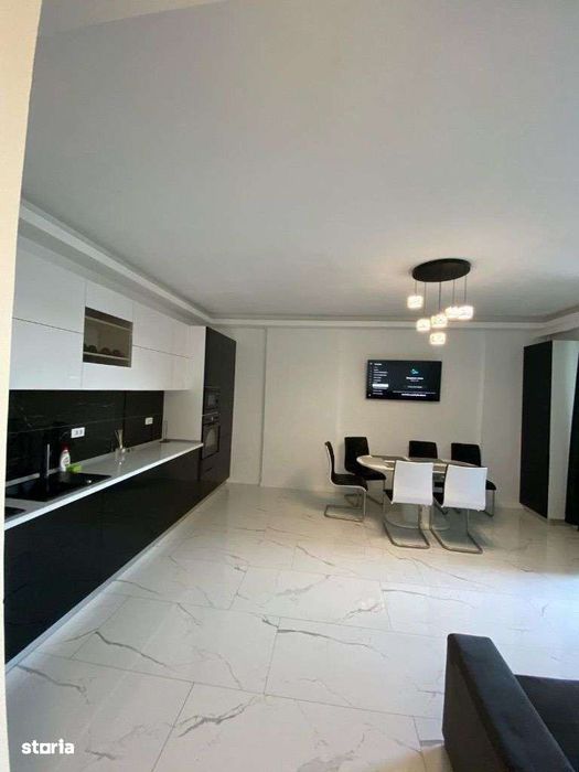 3 camere cu vedere frontală la mare mobilat lux
