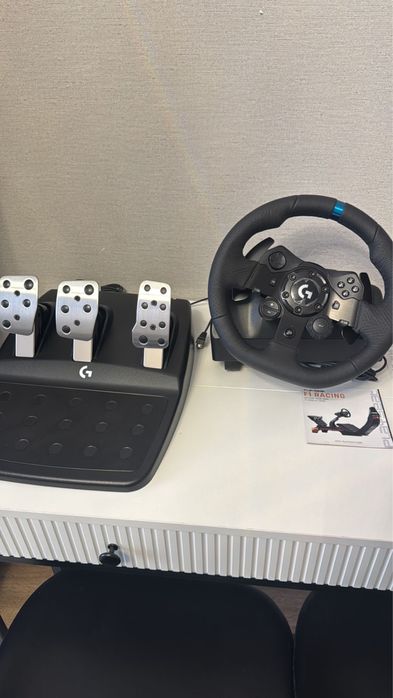 Игровой контроллер Logitech G923