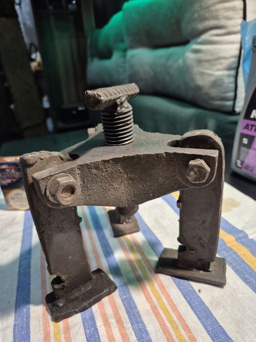 Съемник подшипников шкивов