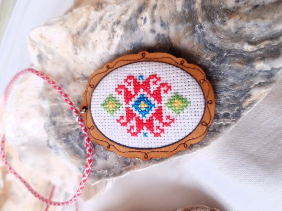 Амулети за дома, гердани с шевица