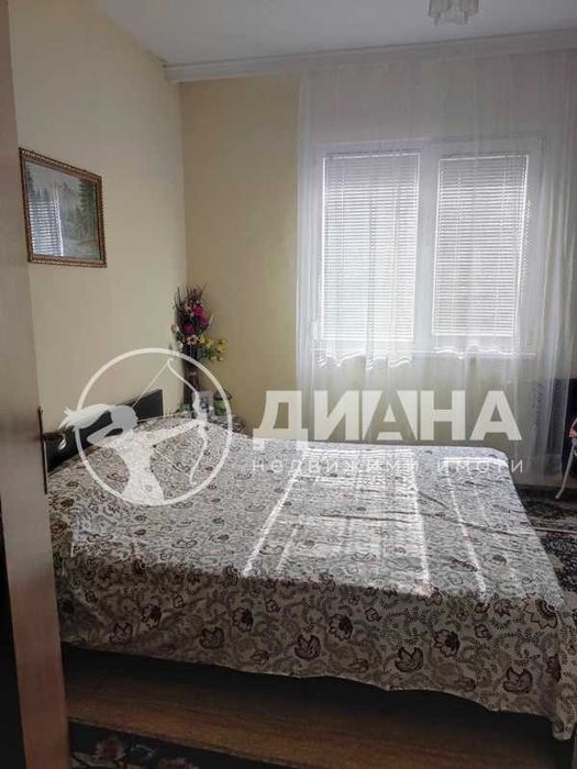 Продава се Тристаен апартамент в Пловдив, Изгрев - 70 кв.м за 1035 €/кв.м - Снимка #3