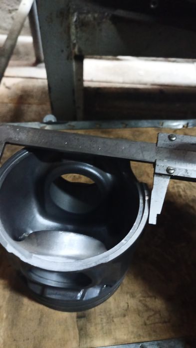 Продам поршневая Cummins