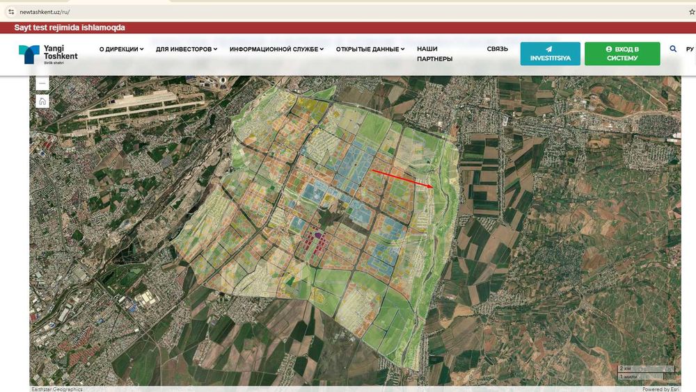 Редкий участок земли вдоль воды (Карасу)