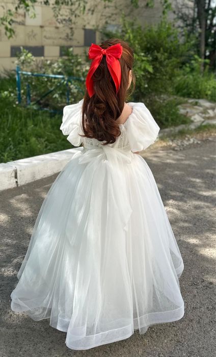 Платье детское белое