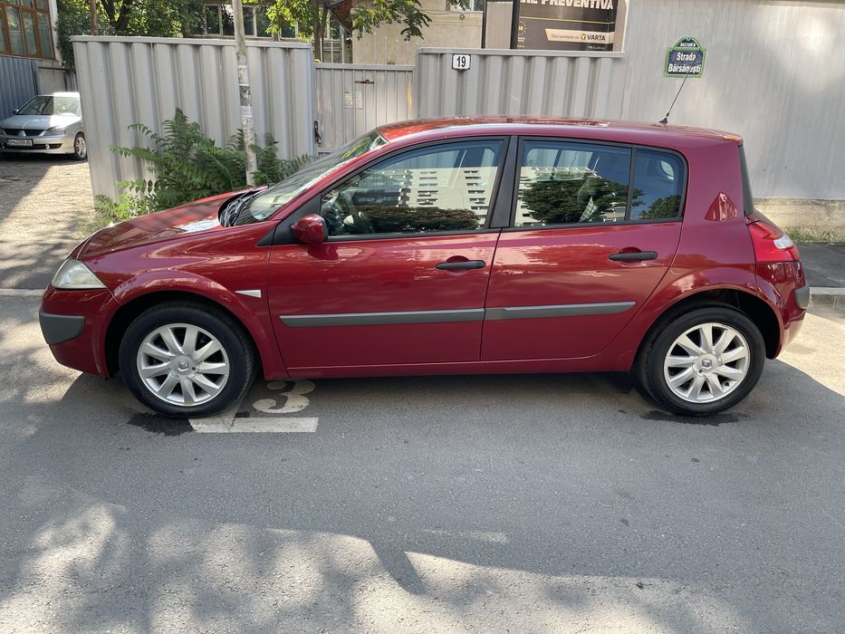 Renault Megane 2 hatchback 1.6 16v