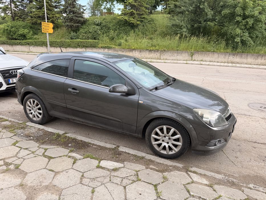 Продавам Opel Astra 1.6