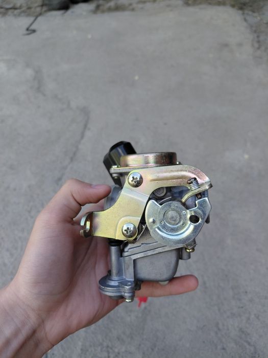 Продам карбюратор на скутер
