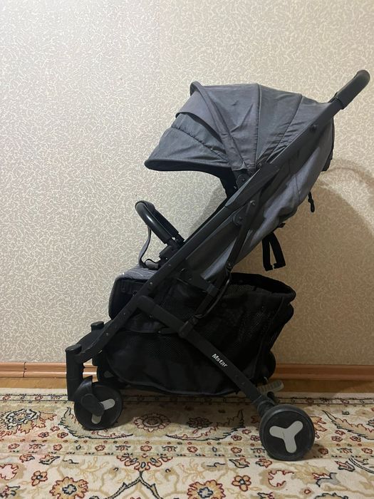 Продам прогулочную коляску