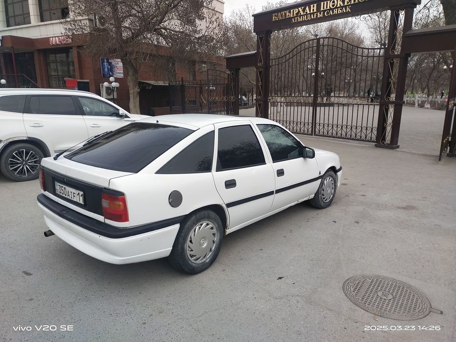 Продам Опель вектра 94 года объем 2
