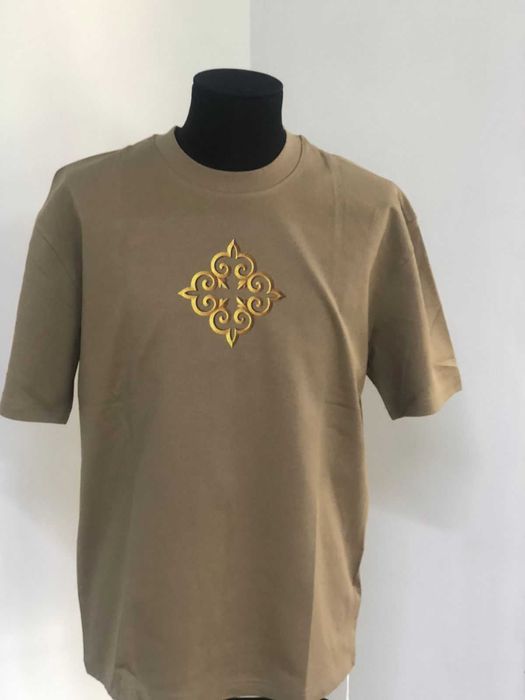 Футболки с характером. Надень мысль.