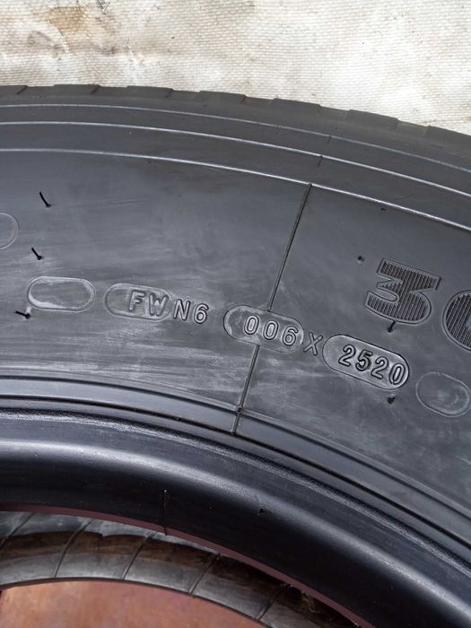 1 тежкотоварна гума 305/70R19.5 Michelin XZE2+ 148/146L DOT2520Germany
