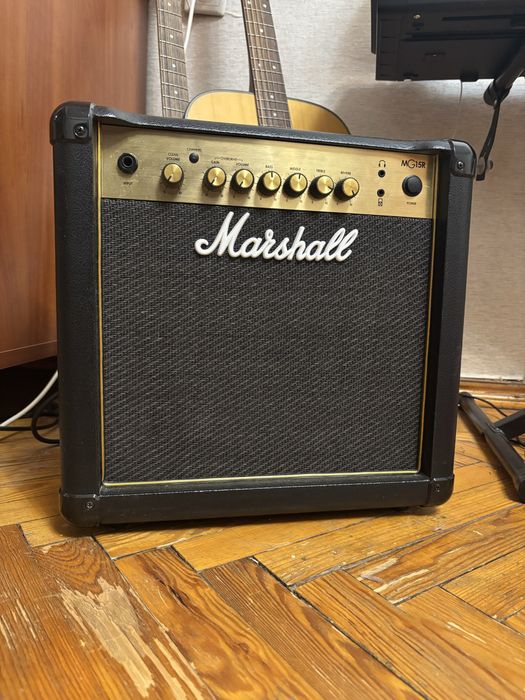 Комбоусилитель Marshall MG15R