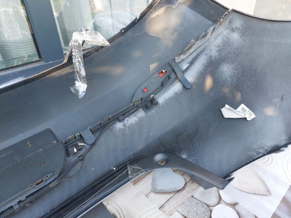 Bara spate Renault Megane 3 hatcback