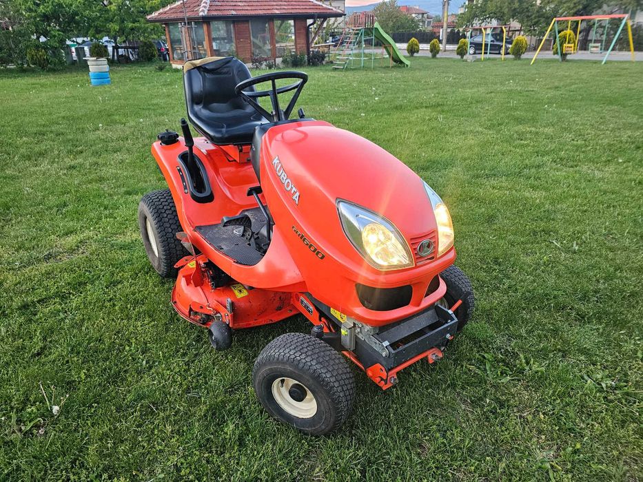 ДИЗЕЛОВА Тракторна Косачка KUBOTA. ПЕРФЕКТНА