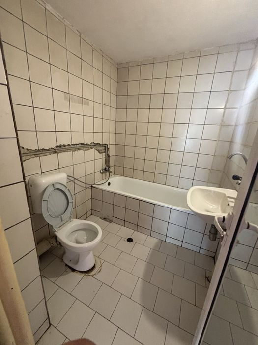 Дава се под наем Тристаен апартамент в София, Младост 1 - 122 кв.м за 194506.86 € - Снимка #7