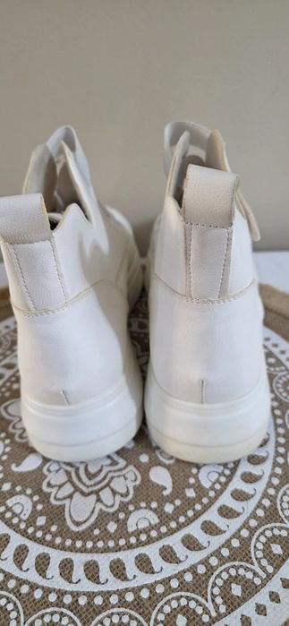 Ботинки осенние.