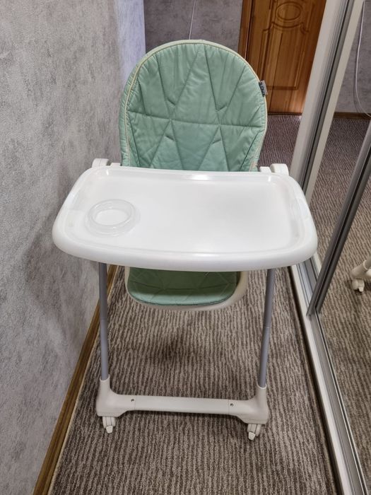 Детский стульчик для кормления