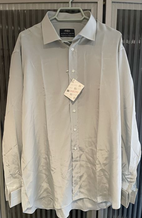 Копринена риза Vardas, Италия