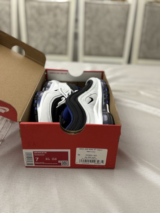 Nike.   красовки